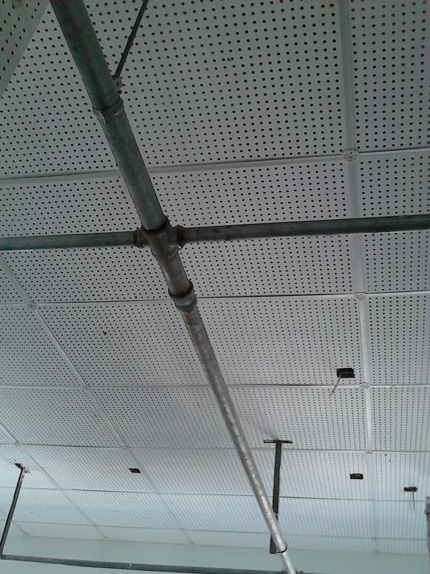 1、發(fā)電機(jī)房隔聲降噪方案：發(fā)電機(jī)房隔聲降噪具體方案是什么？